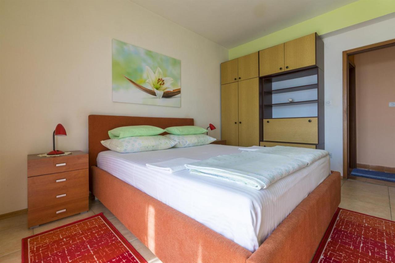 Apartments Dragica 德拉马利 外观 照片