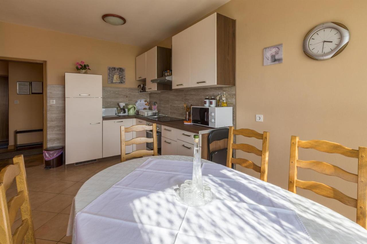 Apartments Dragica 德拉马利 外观 照片