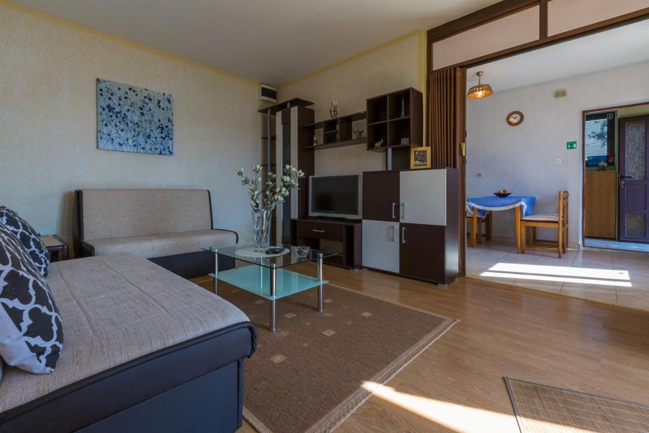 Apartments Dragica 德拉马利 外观 照片