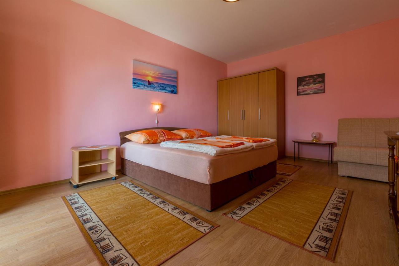 Apartments Dragica 德拉马利 外观 照片